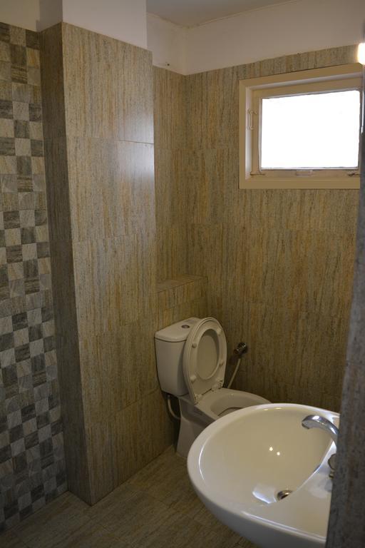 Hotel Mansarover International Haridwar Phòng bức ảnh