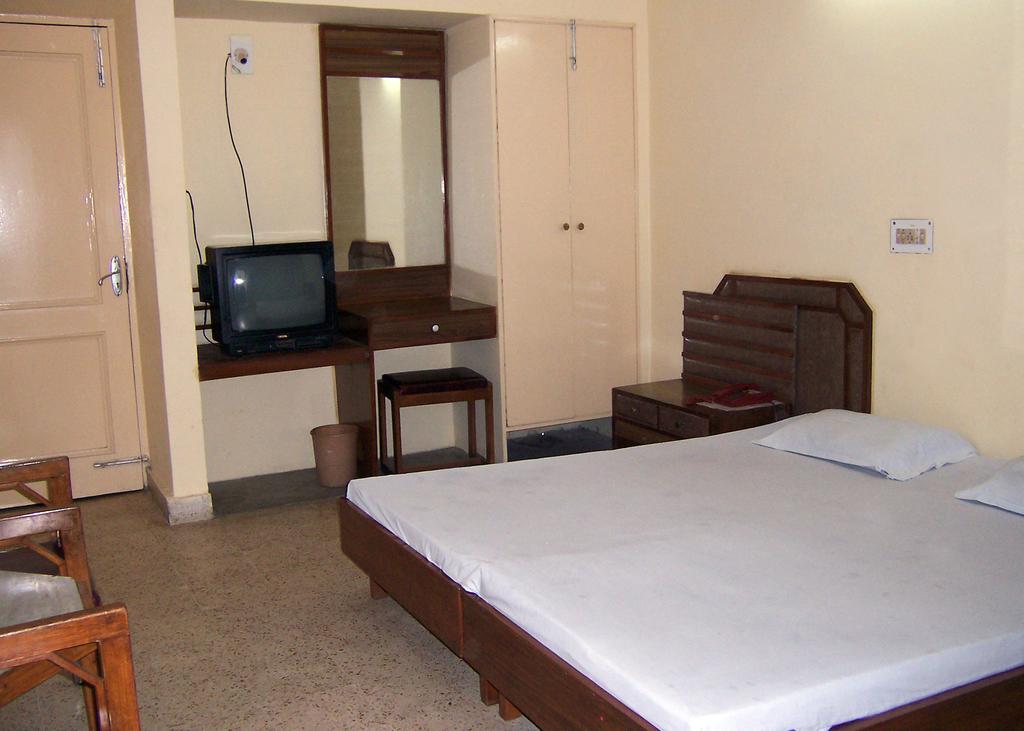 Hotel Mansarover International Haridwar Phòng bức ảnh